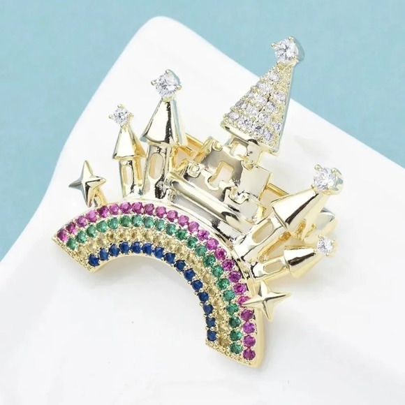 VQ Castle Brooch - Picture 2 of 6